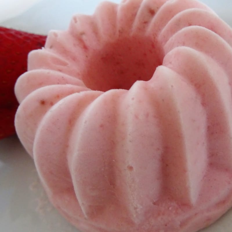 Semifreddo Alle Fragole Con Yogurt