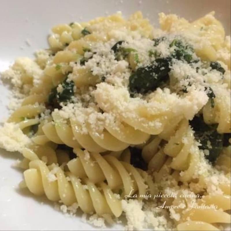 Fusilli con spinaci