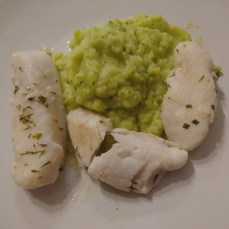 Bacalao con puré de calabacín