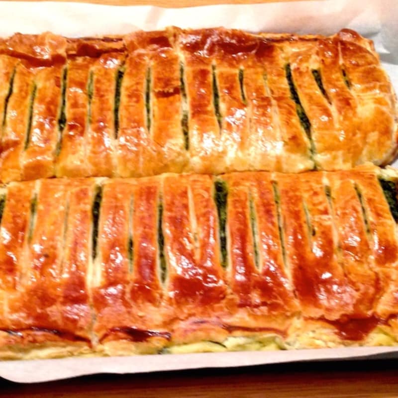 ricotta salada y strudel de espinaca