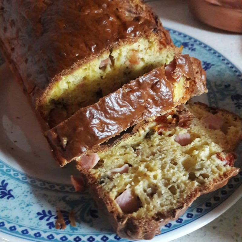 Plumcake with eggplant, ham and cherry tomatoes