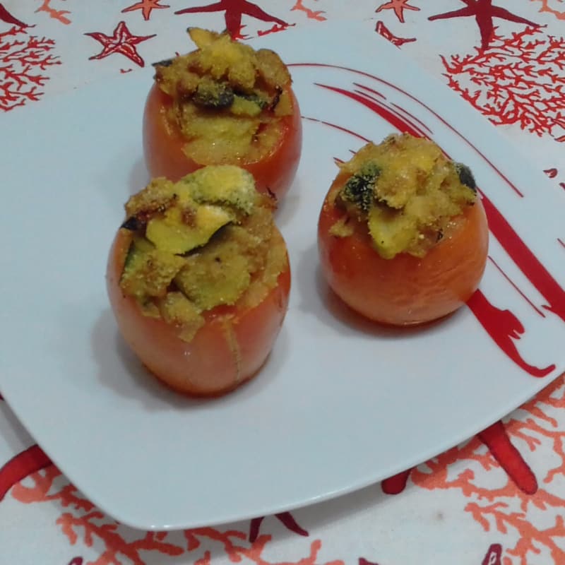 Tomates rellenos de calabacín y atún ...