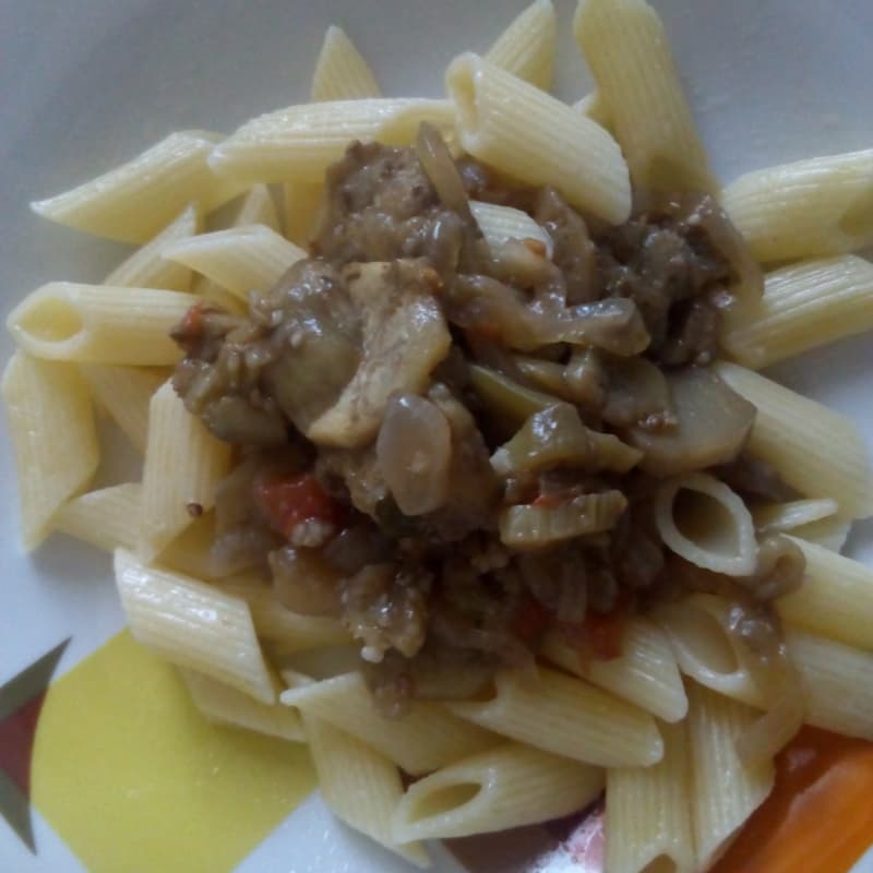 Penne con berenjena