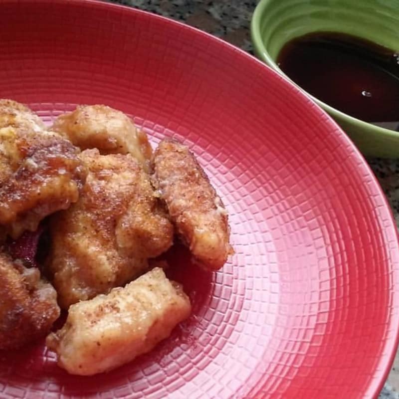 Fried chicken breast, flavored with honey and soy sauce