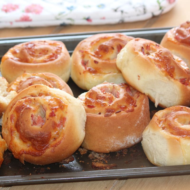 Jamón y queso rollos