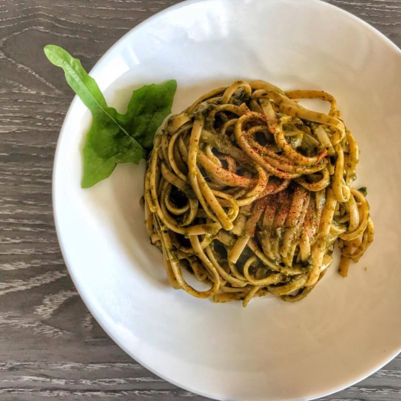 Bavette integral con pesto de diente de león