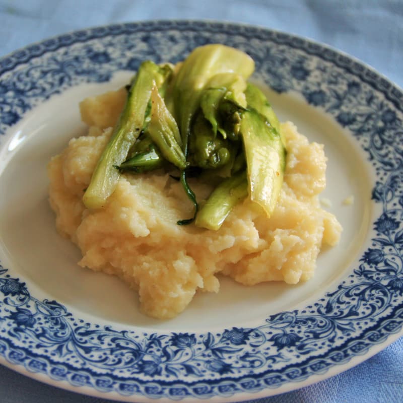 puré de apio nabo con la achicoria