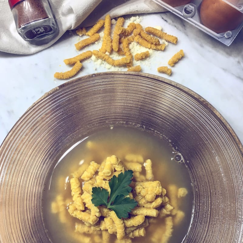 ▷ Passatelli in brodo ricetta