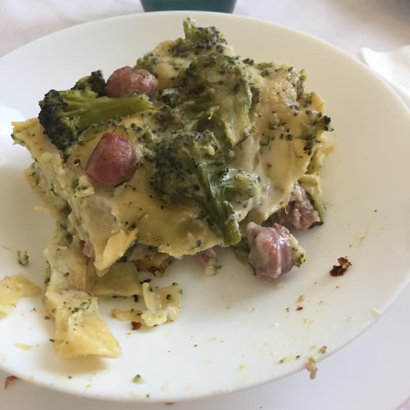 Lasagna with sausage and broccoli