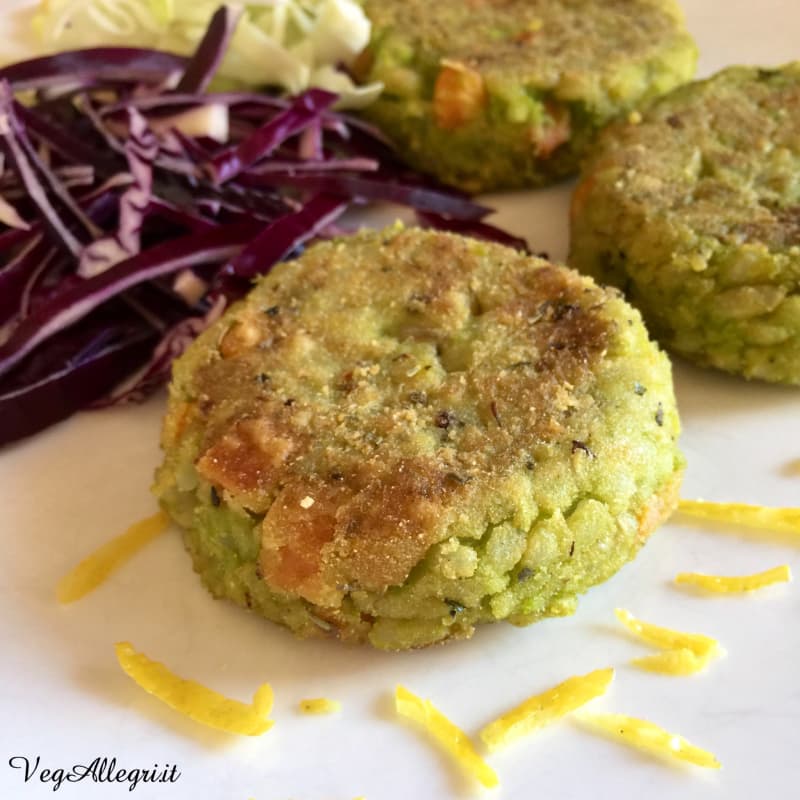 Popette de arroz, guisantes, zanahorias