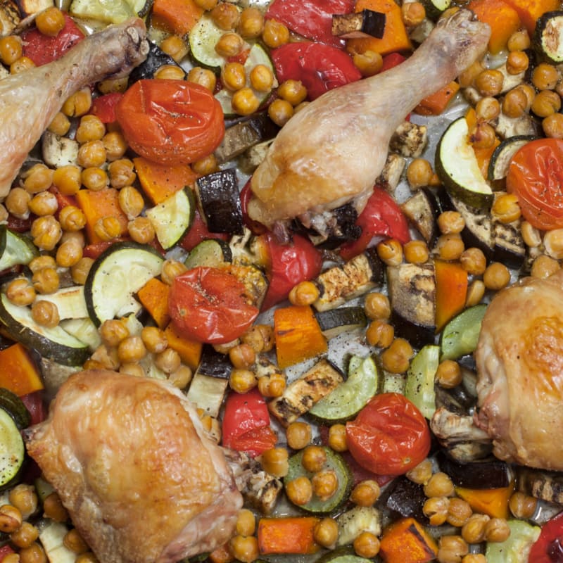 Roast chicken with chickpeas and vegetables!