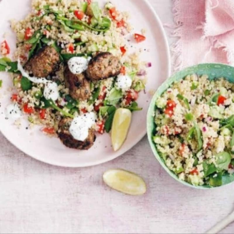 Koftas de cordero con tabulé de quinoa