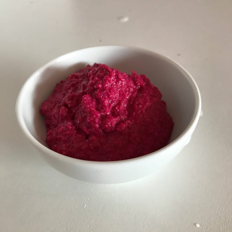 Beetroot and chickpeas humus!