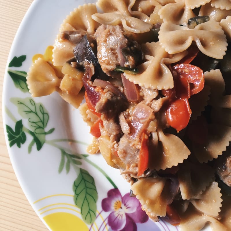 Farfalle with datterini sauce, aubergines and tuna