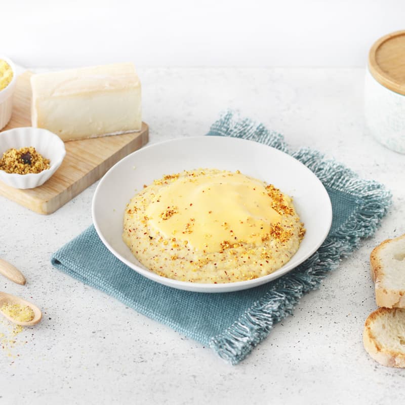 Crema di mais con fonduta di taleggio e tartufo