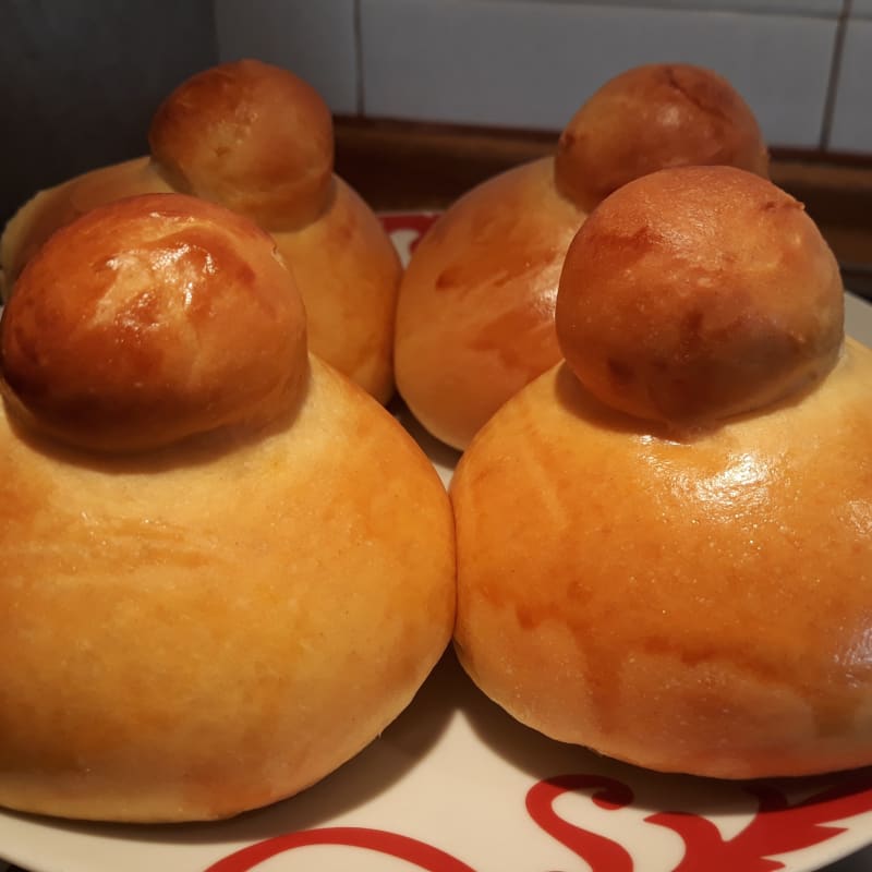 Brioches col tuppo