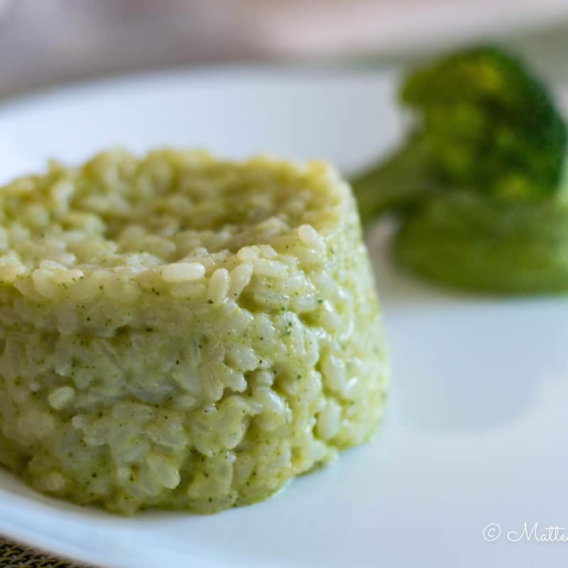 Rice with broccoli cream