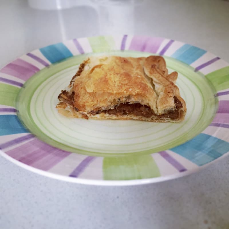 Lentil and mushroom pie