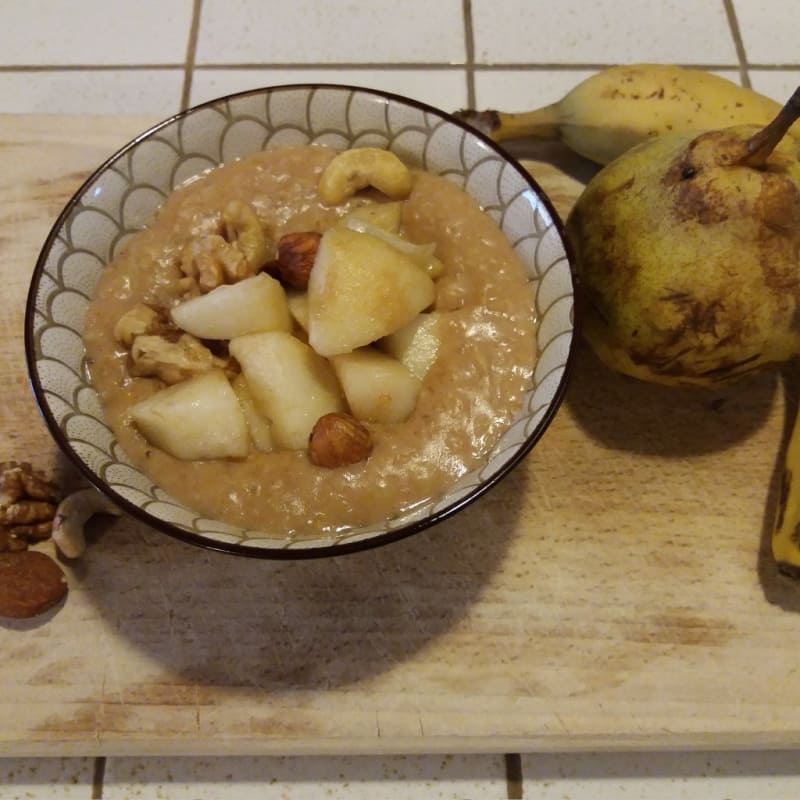 Porrige di avena alla banana e cannella