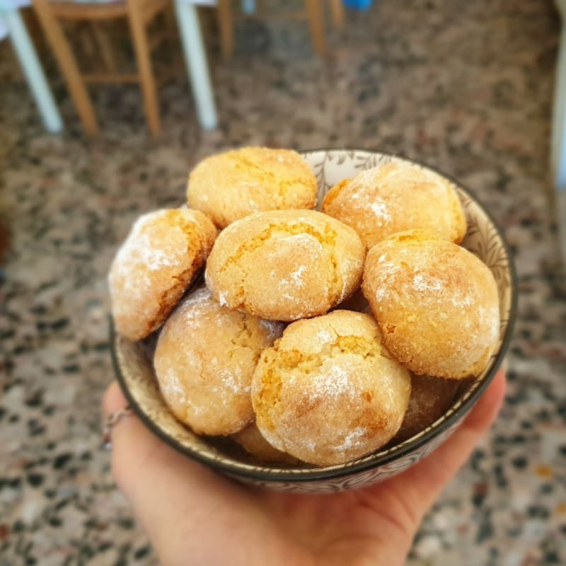 Soft amaretti