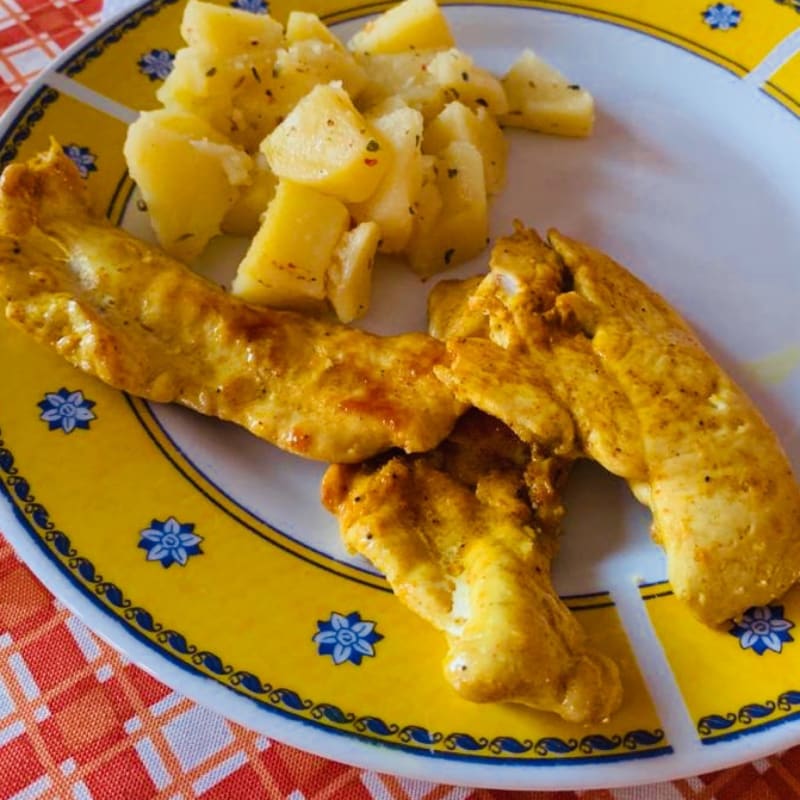 Baked chicken breast with turmeric and ginger