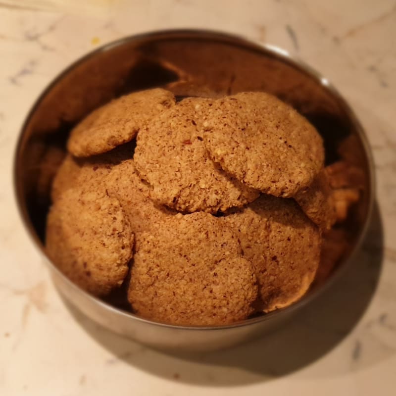 Biscotti vegani alle nocciole