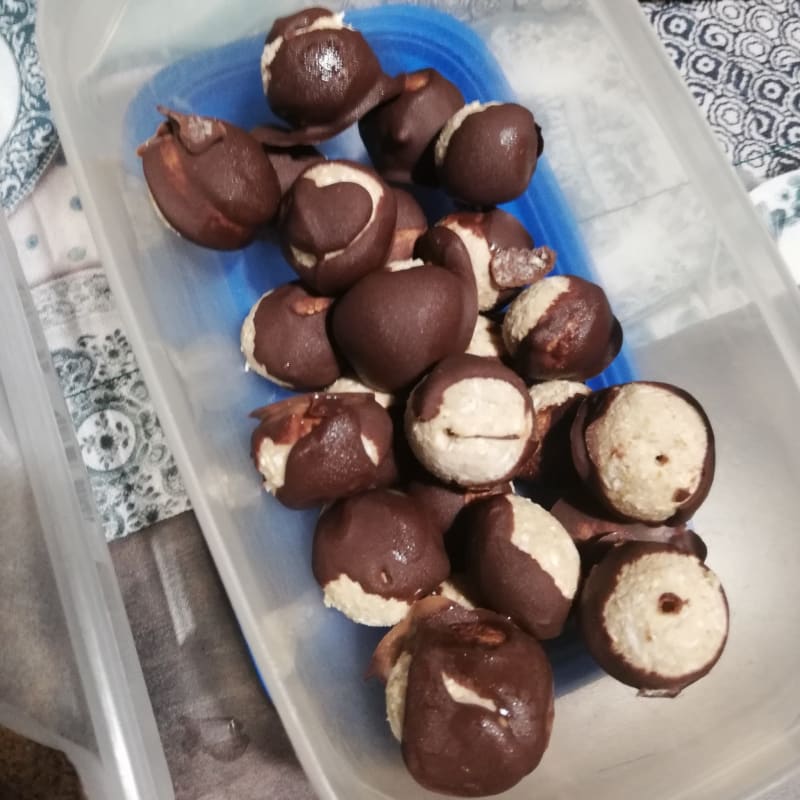 Tartufini veloci avena, cocco e cioccolato