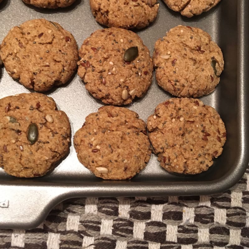 Whole grain biscuits with mixed seeds