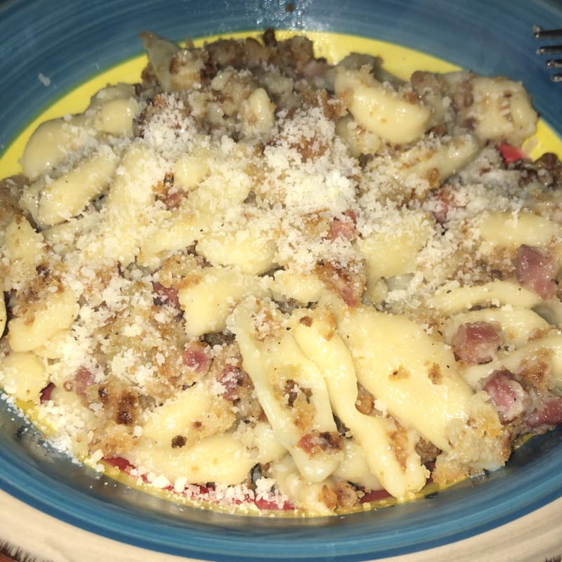 Strascinati with bacon and crunchy crumb