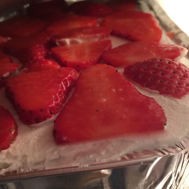 Vegan strawberry tiramisu