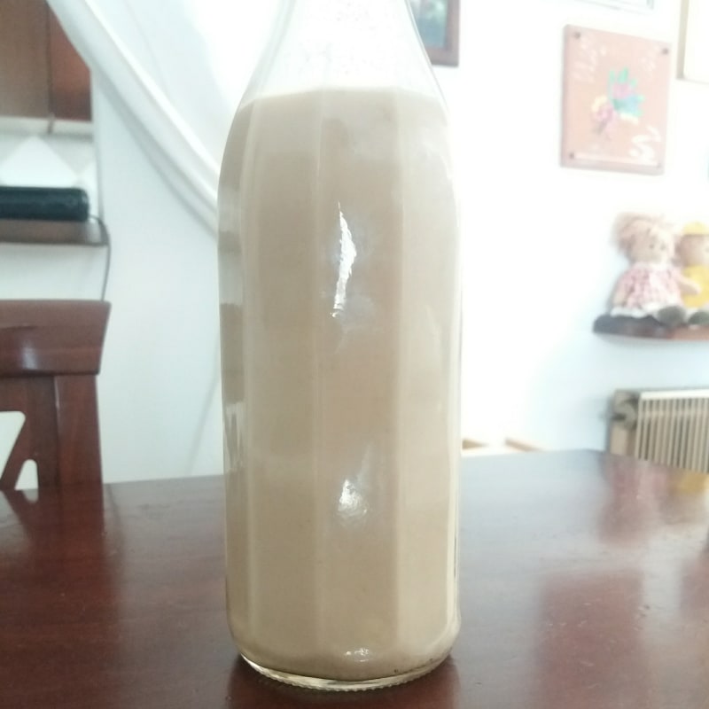 Naturally sweetened nut milk