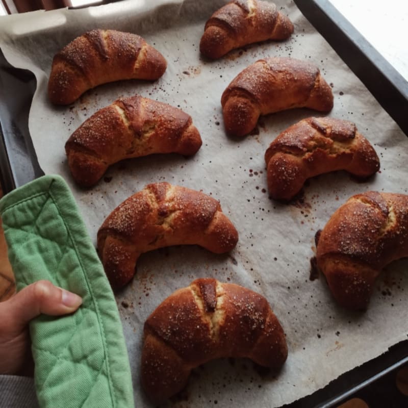 Croissants suaves para el desayuno