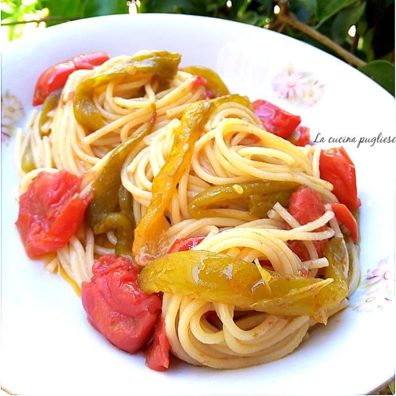 Spaghetti with friggitelli peppers