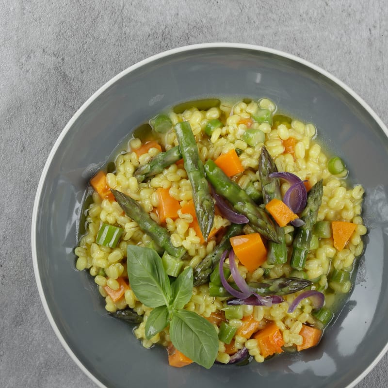 asparagus and saffron orzotto