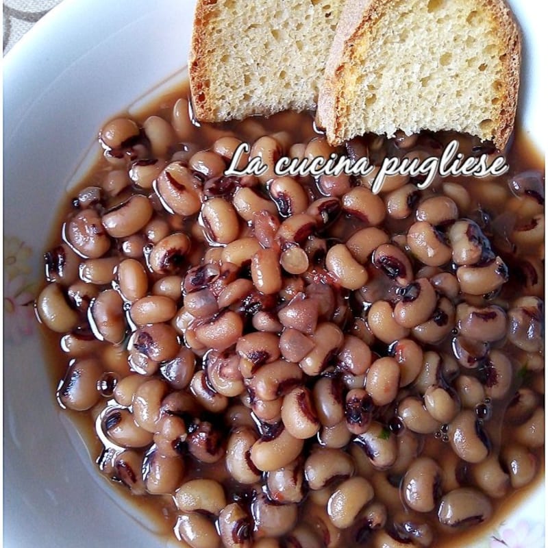 Zuppa di fagioli con l'occhio