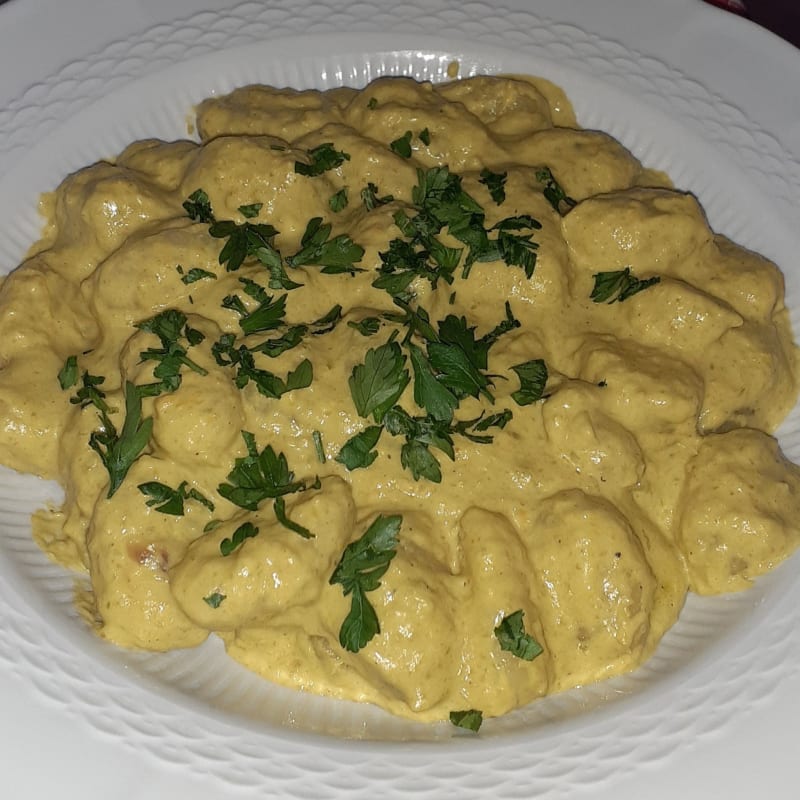 Gnocchi con crema di peperoni