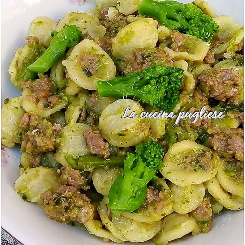 Orecchiette con chorizo y nabos