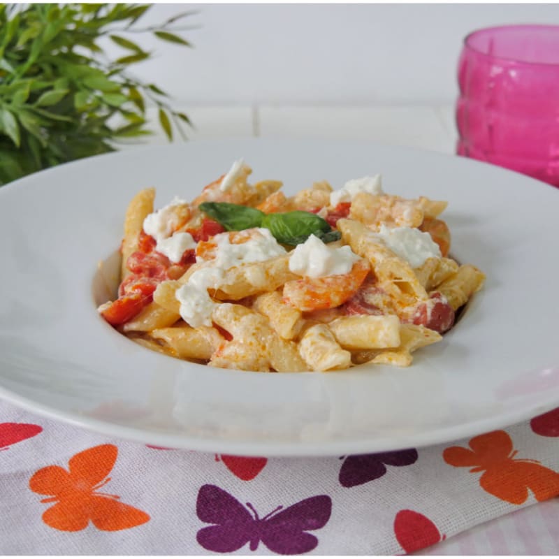 Paccheri con crema di burrata e gamberetti