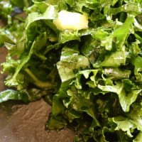 Foto preparazione Venus rice salad with kale and pumpkin seeds Foto preparazione Venus rice salad with kale and pumpkin seeds