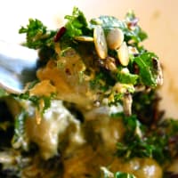 Foto preparazione Venus rice salad with kale and pumpkin seeds Foto preparazione Venus rice salad with kale and pumpkin seeds