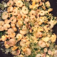 Foto preparazione Trofie homemade salmon with shrimp and walnuts Foto preparazione Trofie homemade salmon with shrimp and walnuts