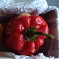 Foto preparazione Peppers stuffed with barley shrimp and cherry tomatoes Foto preparazione Peppers stuffed with barley shrimp and cherry tomatoes