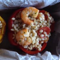 Foto preparazione Peppers stuffed with barley shrimp and cherry tomatoes Foto preparazione Peppers stuffed with barley shrimp and cherry tomatoes