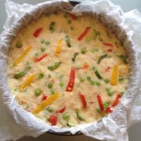 Foto preparazione couscous cake with vegetables Foto preparazione couscous cake with vegetables