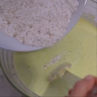 Foto preparazione Ciambella al Cocco e Menta Senza Glutine