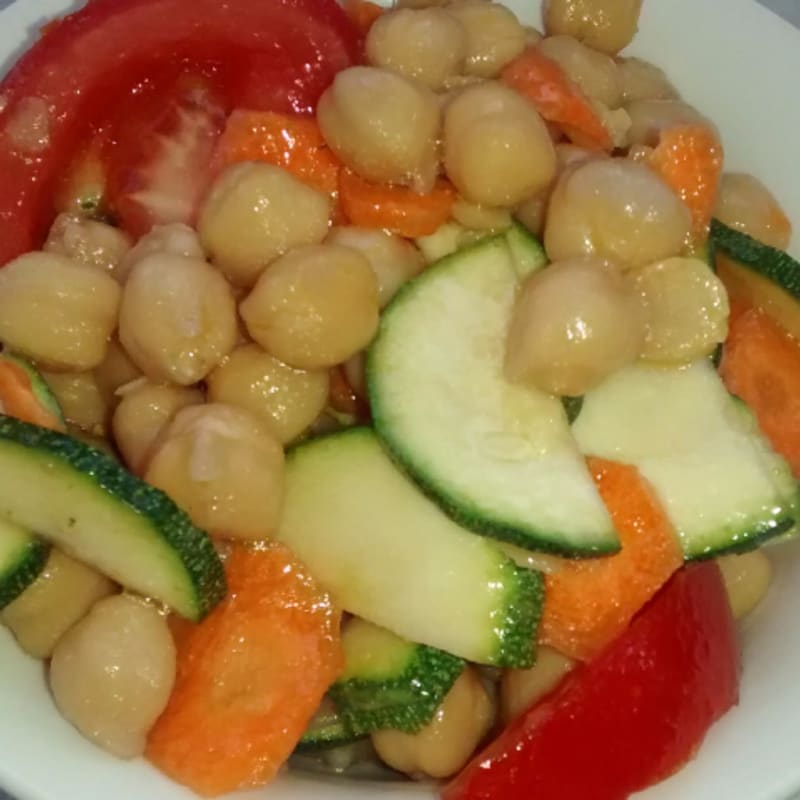 Foto Ricetta Insalata di ceci bianchi Foto Ricetta Insalata di ceci bianchi