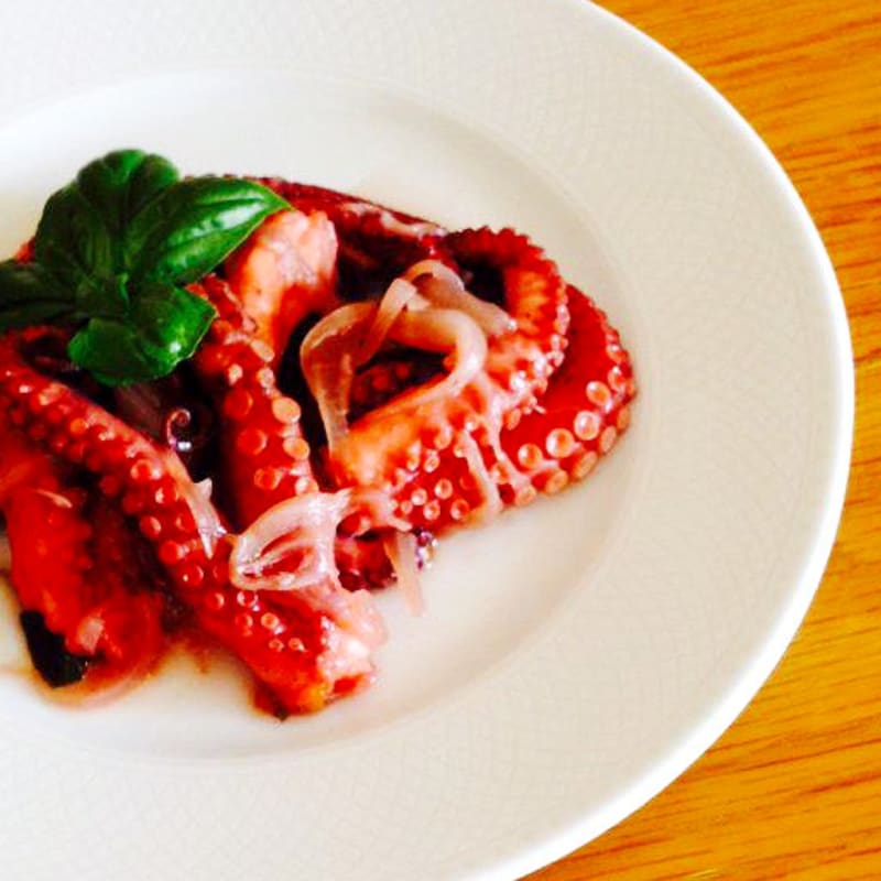 Foto Ricetta Octopus with onions Foto Ricetta Octopus with onions