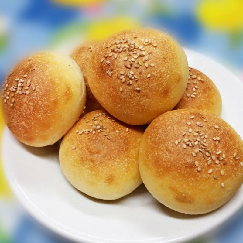 Foto Ricetta Mini soft rolls with sesame seeds Foto Ricetta Mini soft rolls with sesame seeds