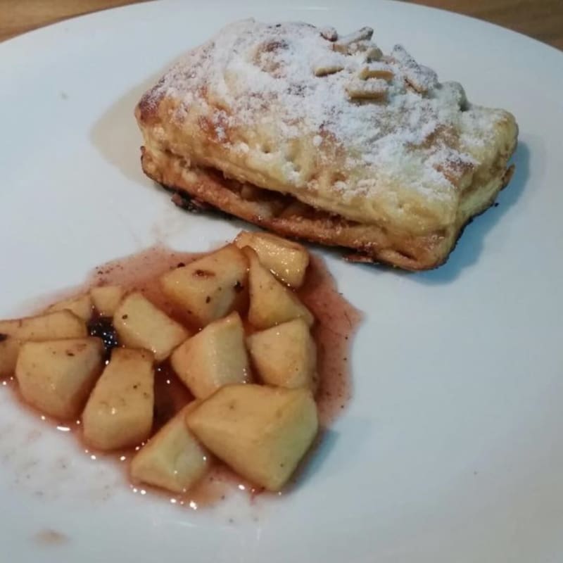 Foto Ricetta Bundles with apples and jam Foto Ricetta Bundles with apples and jam