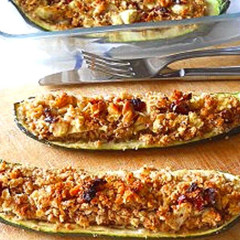 Foto Ricetta vegetarian zucchini stuffed baked Foto Ricetta vegetarian zucchini stuffed baked